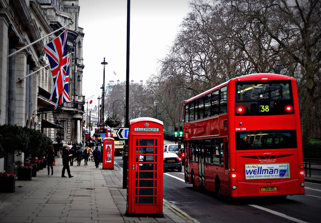 bridgeit-lend-finance-asset-mezanine-london-street-double-decker